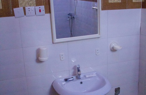Sunyani Hotel | Glamossay Hotel