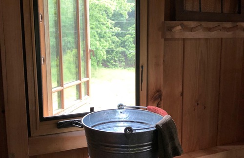 Upper Peachtree Cabin | Glamping at the Chapel—Wood-Fired Sauna Available