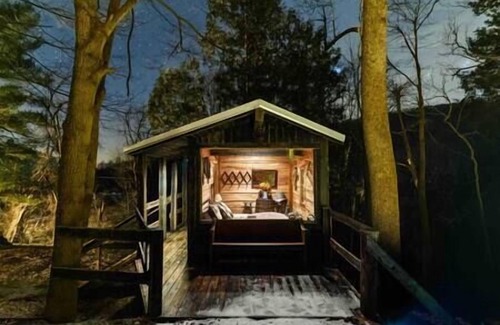 Lynx Cabin | Glamping Cabin | Huge Window | Nature Lovers Dream