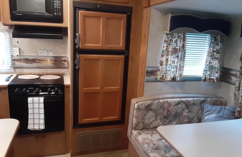 Sparta House | Glamping @ Calfkiller Campground