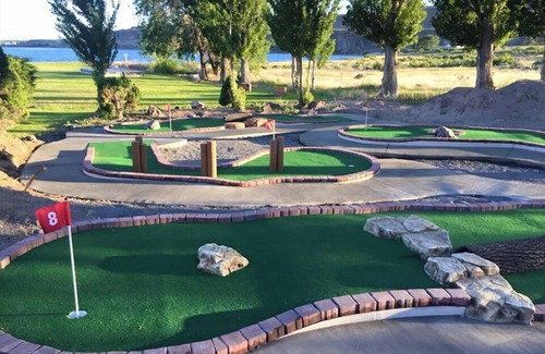 Soap Lake RV Rental | Glamping Getaway by Soap Lake's Healing Waters