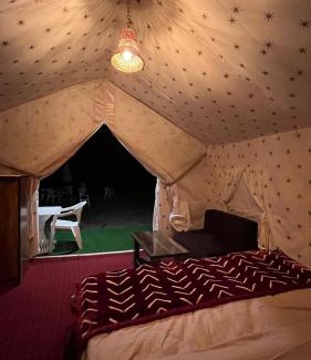 Gulmarg Apartment | Glamping Gurez