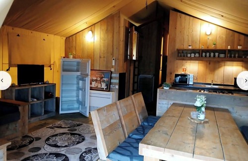 Jabbeke RV Rental | Glamping Tent Lark Street