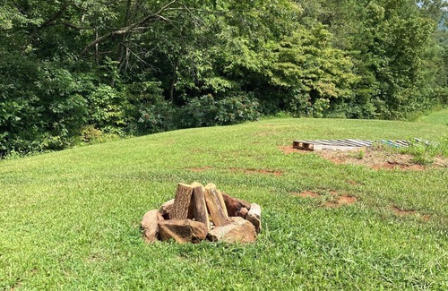 Marble RV Rental | Glamping Tent. Pet friendly. Mountain Views.