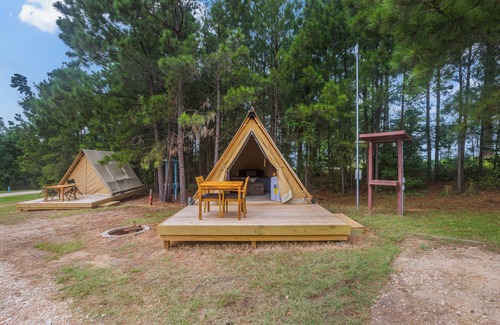 Onalaska RV Rental | Glamping Under the Stars at Lake Livingston