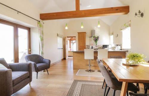 Denbigh Cottage | GLAN GORS, character holiday cottage, with hot tub in Denbigh