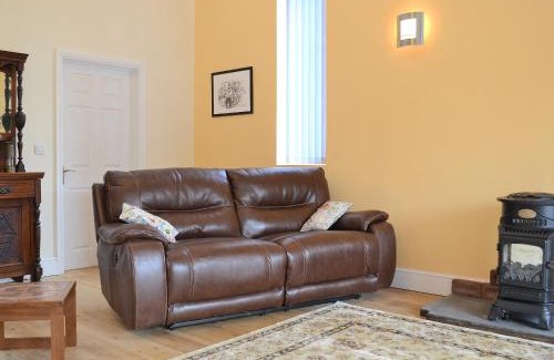 Loughor House | Glanmwrg Barn