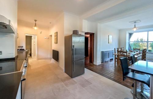 Arthog House | Glannant - 5 Bed & 4 Bathroom - Fairbourne, Barmouth, Mawddach Estuary