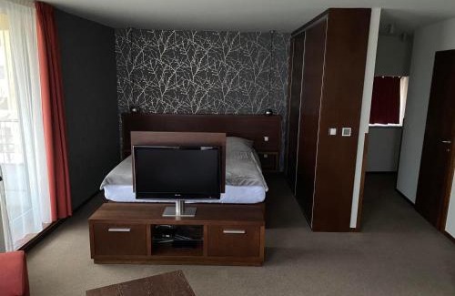 Sidlisko KVP Apartment | Glass House Kosice