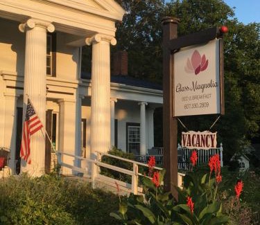 Interlaken Bed & Breakfast | Glass Magnolia Bed & Breakfast