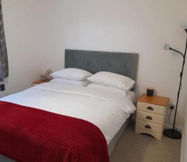 Glastonbury Apartment | Glastonbury town center-entire apartment