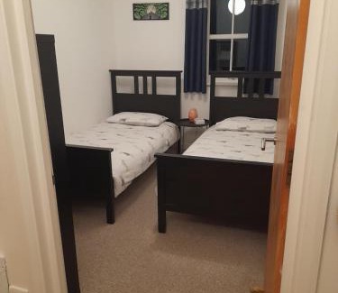 Glastonbury Apartment | Glastonbury town center-entire apartment
