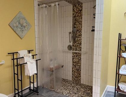 Glen Ellen Hotel | Glen Ellen Inn Secret Cottages
