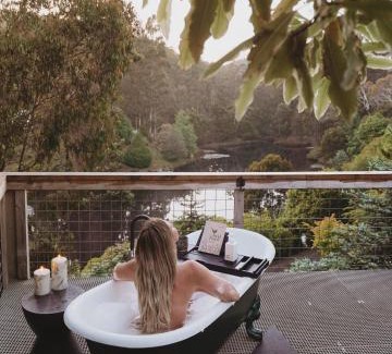 Riana Other | Gleneagle Tasmania