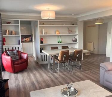 Gleneagles Apartment | Gleneagles Apartment