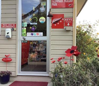 Timaru Hotel | Glenmark Holiday Park