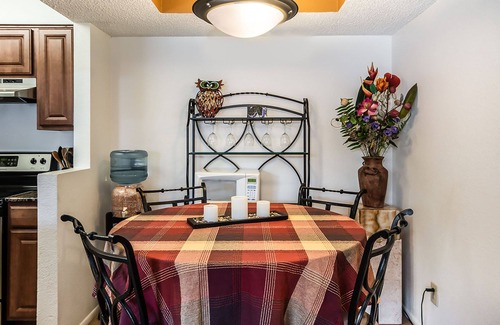 Samos Condo | GLENN 125 COPPERSTAR