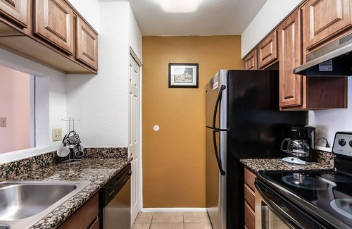 Samos Condo | GLENN 125 COPPERSTAR