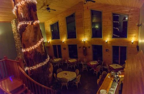 Golden Cabin | Glenogle Mountain Lodge and Spa
