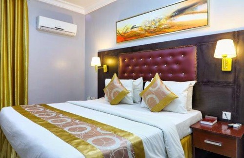 Owerri Hotel | GLO-RAN HOTEL OWERRI