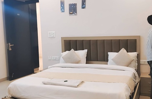 Sector 40 Hotel | Global luxary stay