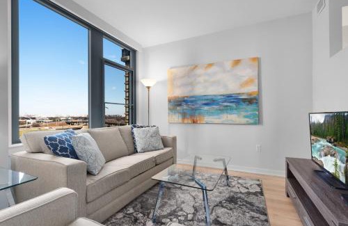 Crystal City Apartment | Global Luxury Suites Crystal City