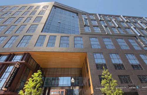 Shawmut Apartment | Global Luxury Suites in South End