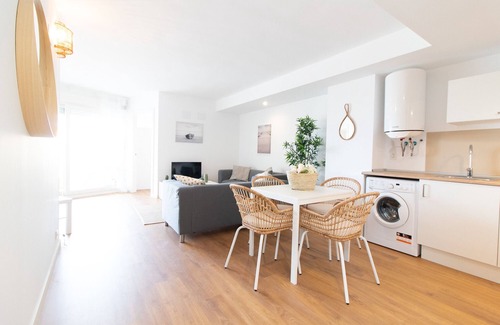 Canet de Berenguer Apartment | Global Properties: Apartment on the beach of Canet d'en Berenguer