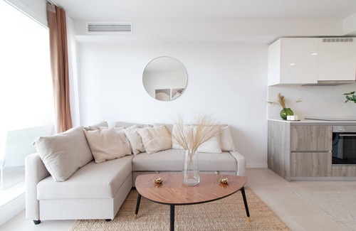 Canet de Berenguer Apartment | Global Properties: Modern apartment with terrace in Gran Canet