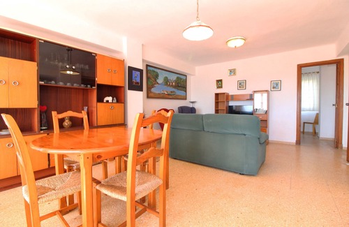 Sagunto Apartment | Global Properties: Comfortable apartment on the beach of Puerto de Sagunto