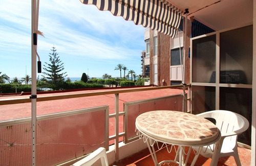 Sagunto Apartment | Global Properties: Comfortable apartment on the beach of Puerto de Sagunto