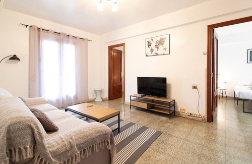 Sagunto Apartment | Global Properties: 3 bedroom flat and balcony in Sagunto