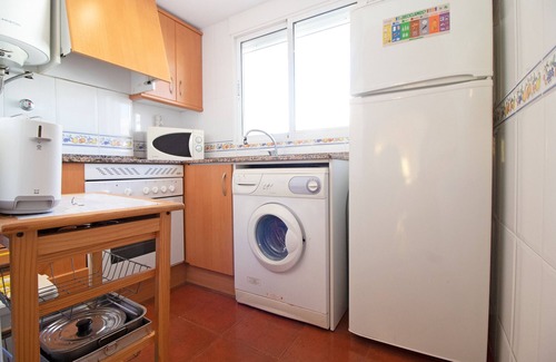 Playa de Almarda Apartment | Global Properties: Apartment with pool in Corinto beach
