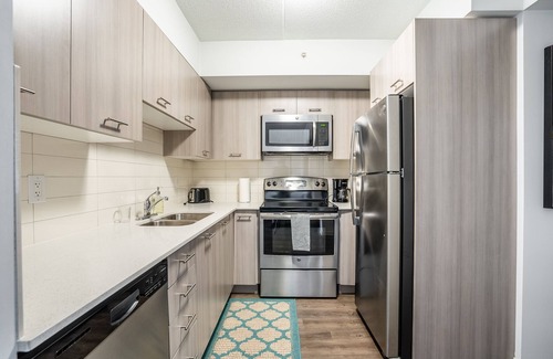 Beasley Apartment | GLOBALSTAY. Downtown Hamilton Apartments