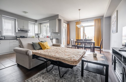 Stoney Creek Apartment | GLOBALSTAY. Modern Lake Ontario Townhomes
