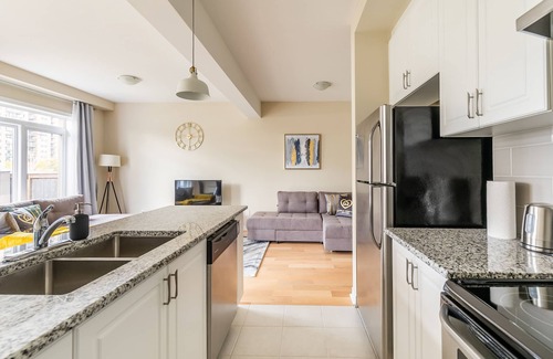 Stoney Creek Apartment | GLOBALSTAY. Modern Townhomes on Lake Ontario