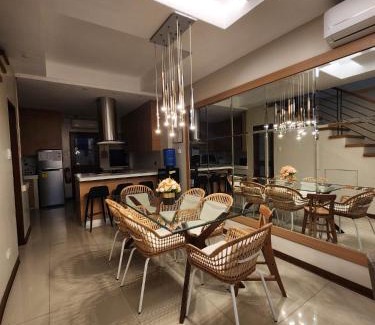 Legazpi Bed & Breakfast | Gloria Tree Mayon and Park View Residences