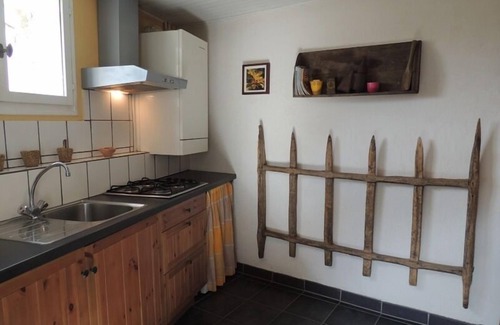 Authezat House | Glycine - Authezat - Gîte