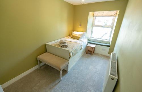 Bangor Apartment | Glyder - Snowdonia, North Wales