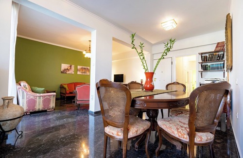 Glyfada Apartment | Glyfada 3 bedrooms 6 persons apartment by MPS