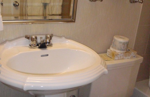 Corner Brook Hotel | Glynmill Inn
