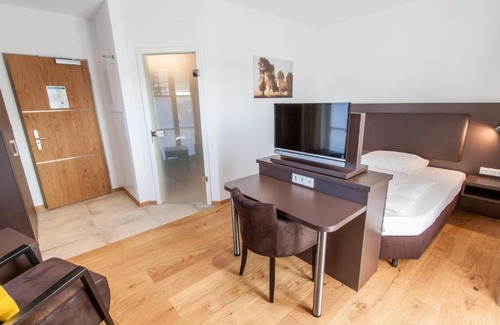 Munchen District Apartment | GnadlerHof Apartmenthotel