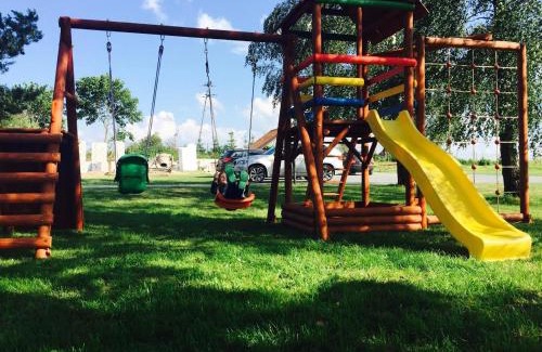 Stare Sady Bed & Breakfast | Gościniec Hetman