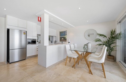 Cronulla Apartment | Gobsmacking Views with Direct Beach Access 116