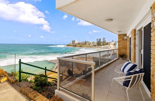 Cronulla Apartment | Gobsmacking Views with Direct Beach Access 116