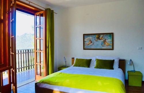 Traves House | Gold Cave Case Vacanza
