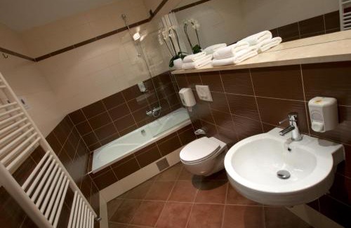 Ajdovscina Hotel | Gold Club Hotel & Casino