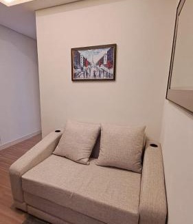 Pantai Indah Kapuk Apartment | gold coast studio Netflix wifi paris room sofabed