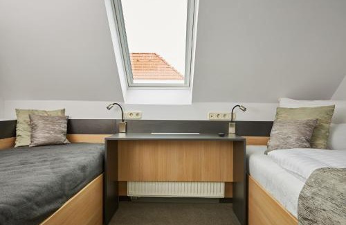 Balatonfured Bed & Breakfast | Gold House Pension
