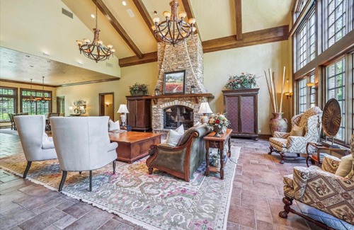 Warrior's Mark West House | Gold King Retreat home